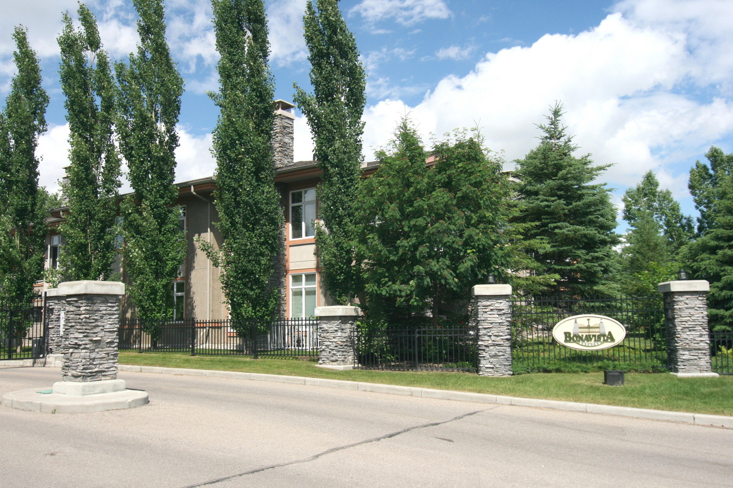 3209 Lake Fraser Court SE, Calgary Property Listing