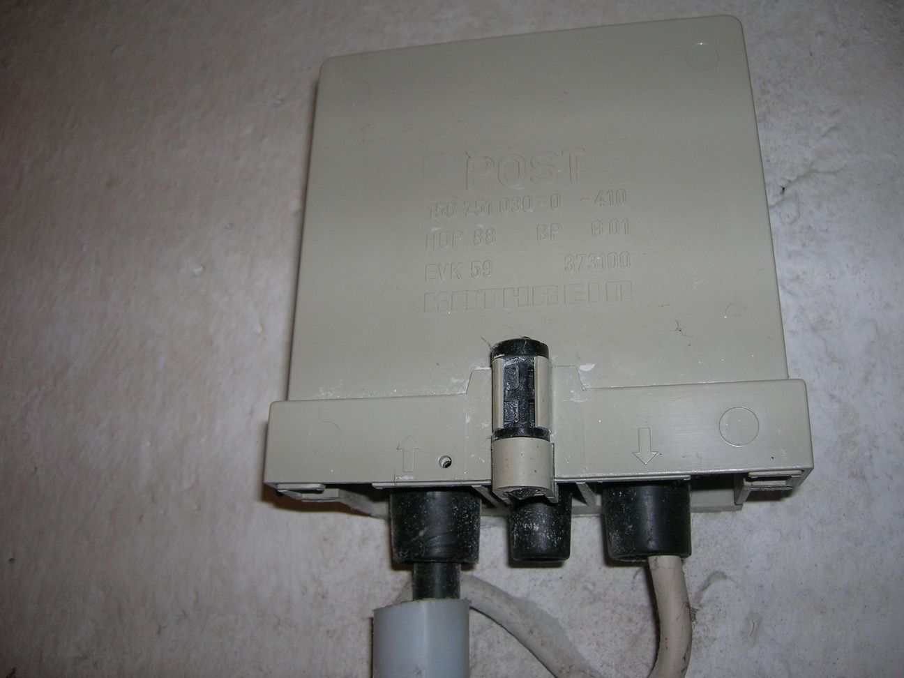 Hilfe bei Identifizierung/Handhabung von Kabel/Bauteilen im Keller