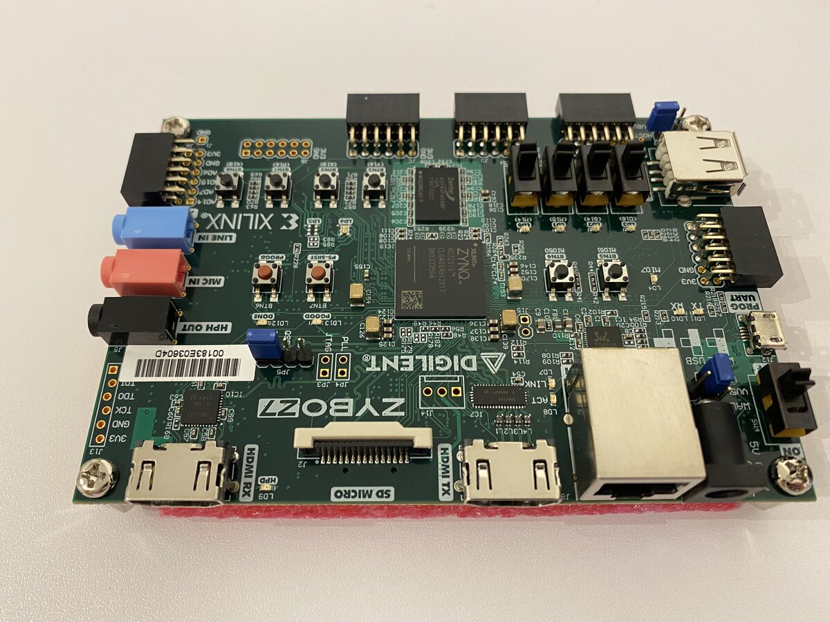 [V] Digilent Zybo Z710 Board + SDSoC Voucher
