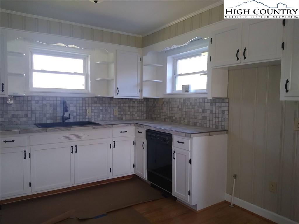 Brick Rancher, Sparta, NC Miles Realty