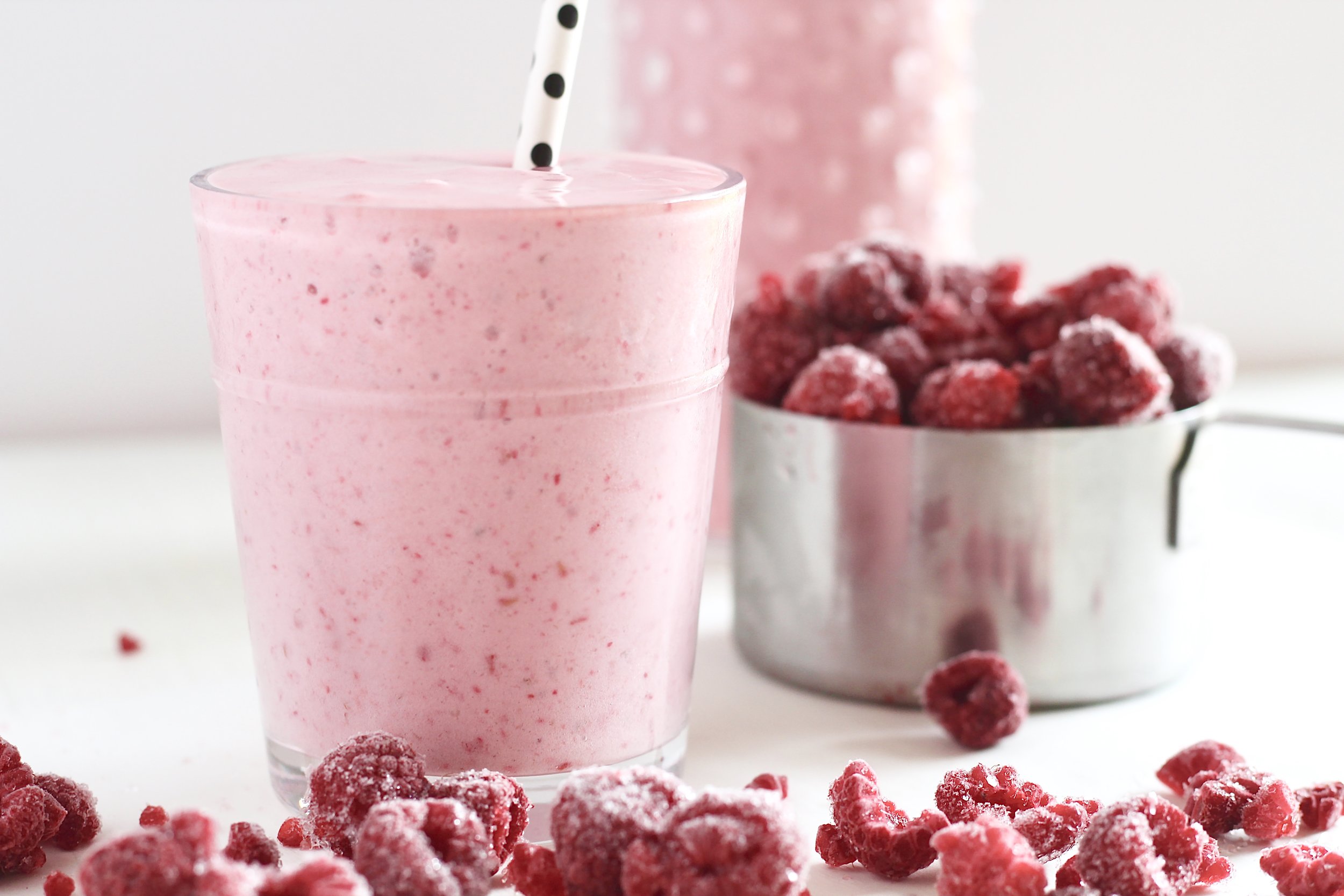 Easy no added sugar raspberry smoothie Milk & Honey Nutrition