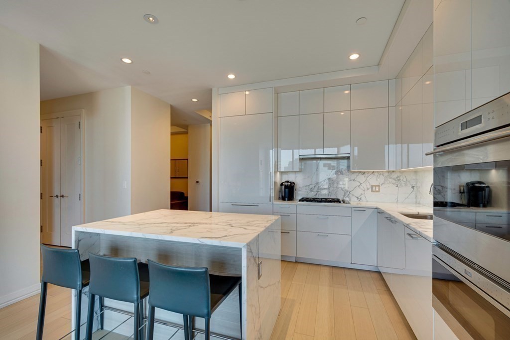 1 Franklin st., Boston, Massachusetts 02110, 2 Bedrooms Bedrooms, 5