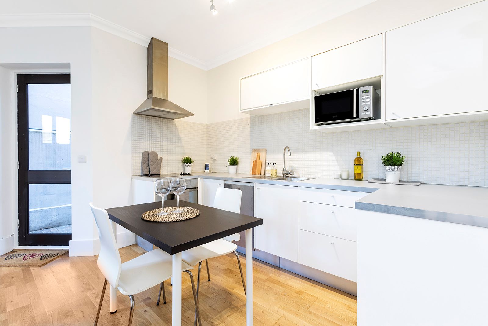 St Helens Gardens, W10 Milton Stone