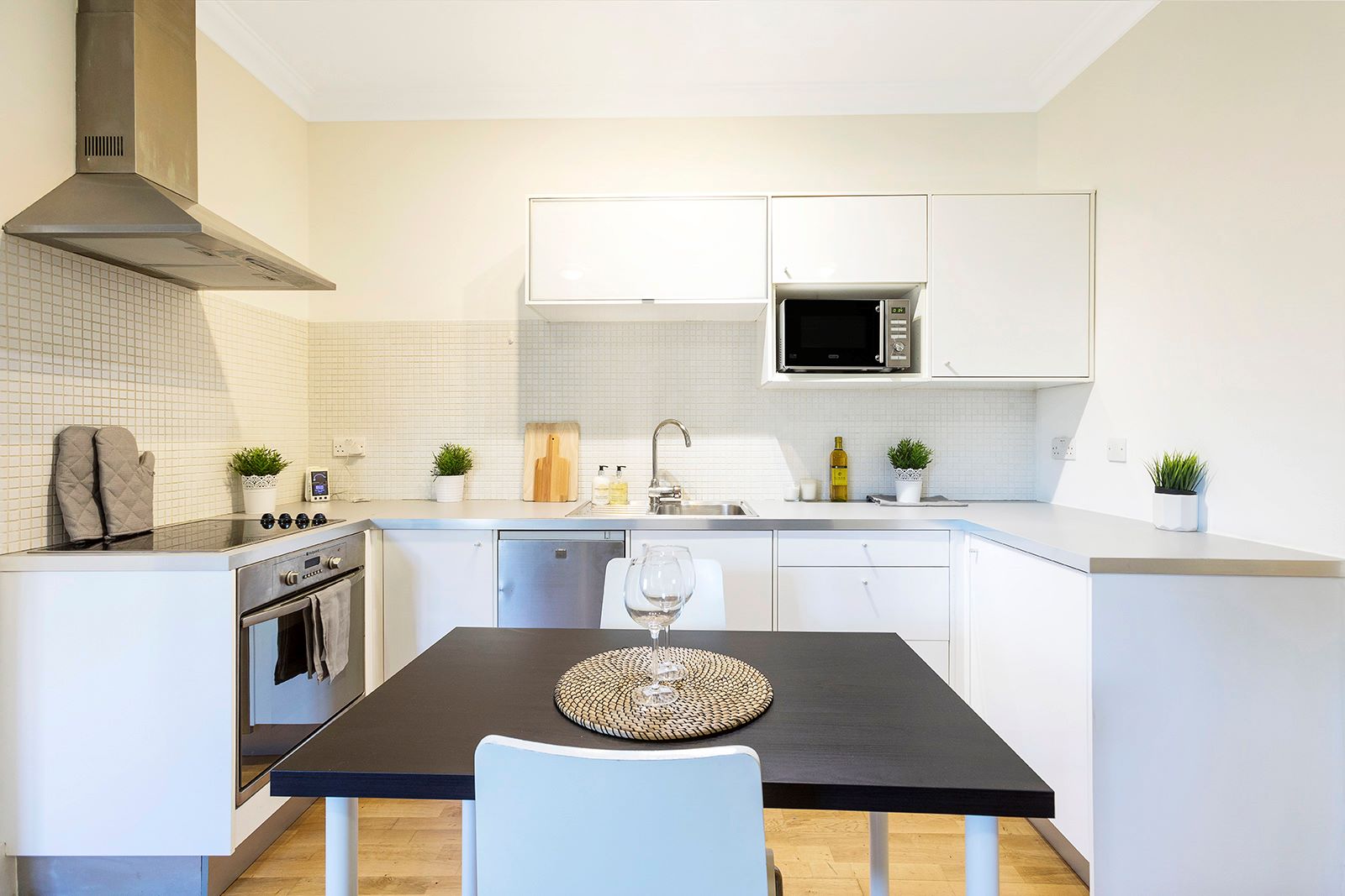 St Helens Gardens, W10 Milton Stone