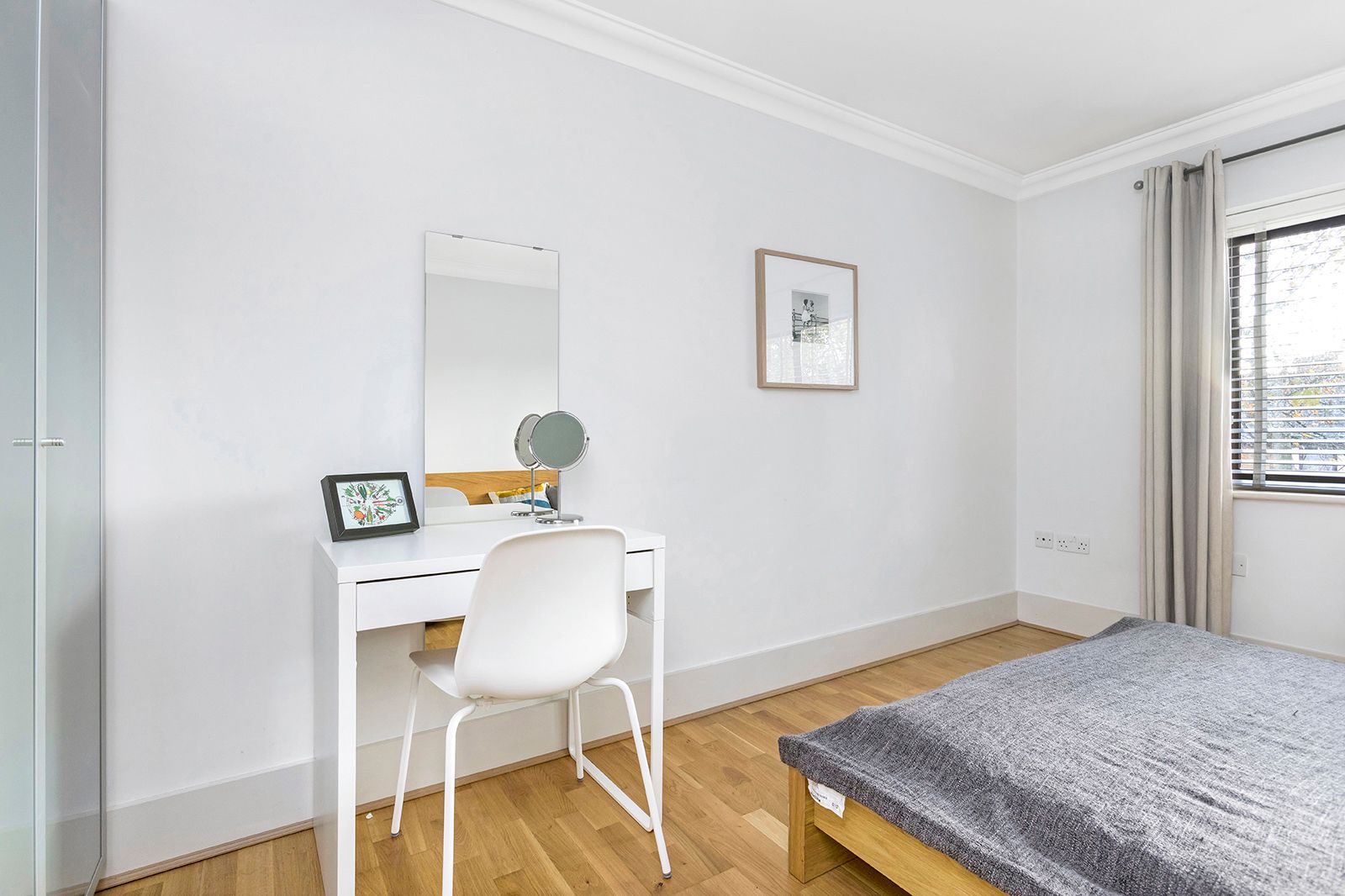 St Helens Gardens, London, W10 Milton Stone