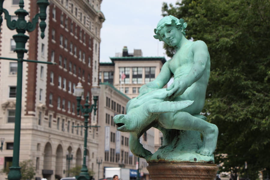 Top 10 Most Famous Bronze Animal Statues in the USA Mily Statue