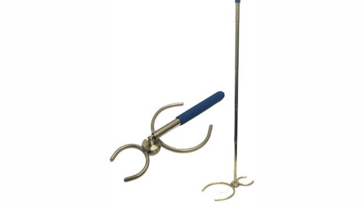 LAWN BOWLS LIFTER BUY ONLINE DRAKES PRIDE COLLAPSIBLE LAWN BOWLS