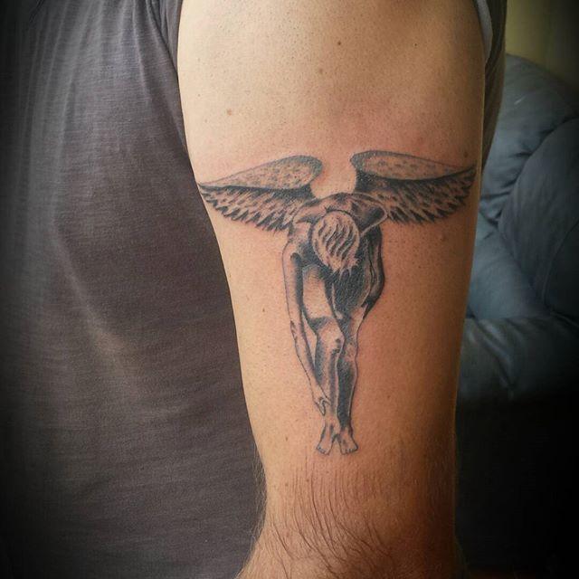Pin de Joao Alves em TATTOOS Tatuagem de asas, Tatuagem asas 60 Tatuagens de Anjo Inspiradoras Melhores Fotos!