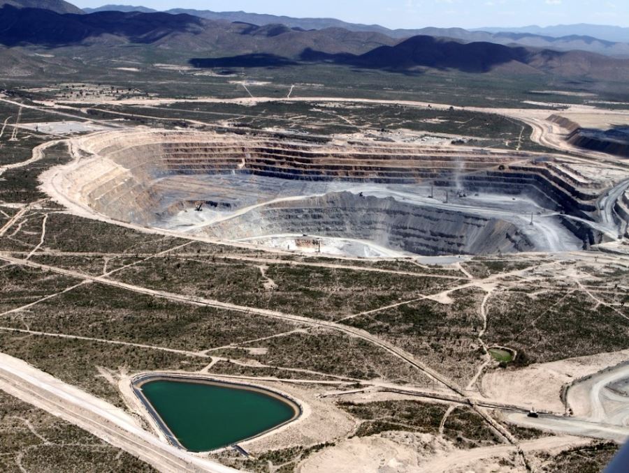 Mexico's president asks parties to resolve conflict at Penasquito gold