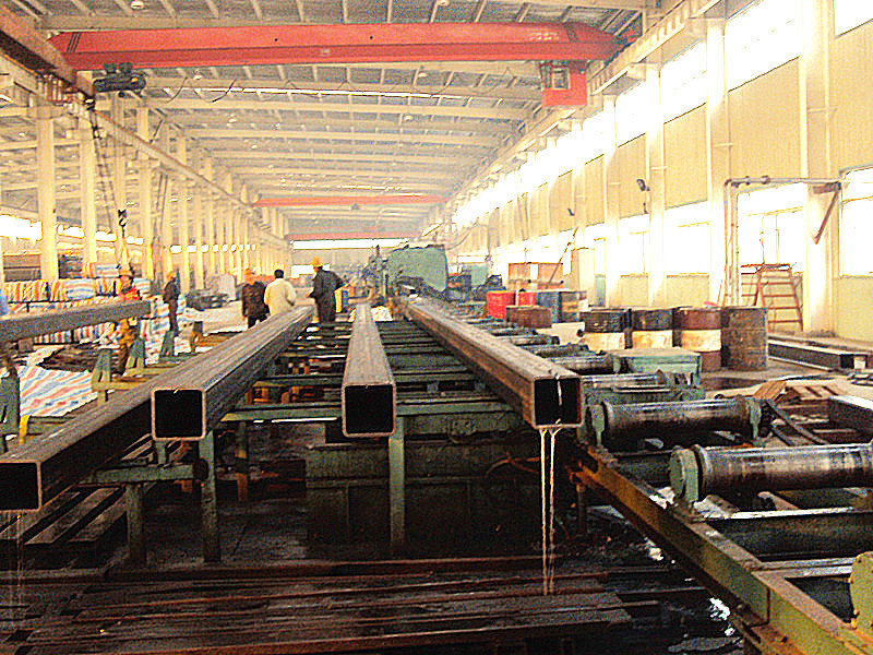 China PRECISION PAINTED SQUARE TUBES 50X150MM RELIABLE RECTANGULAR