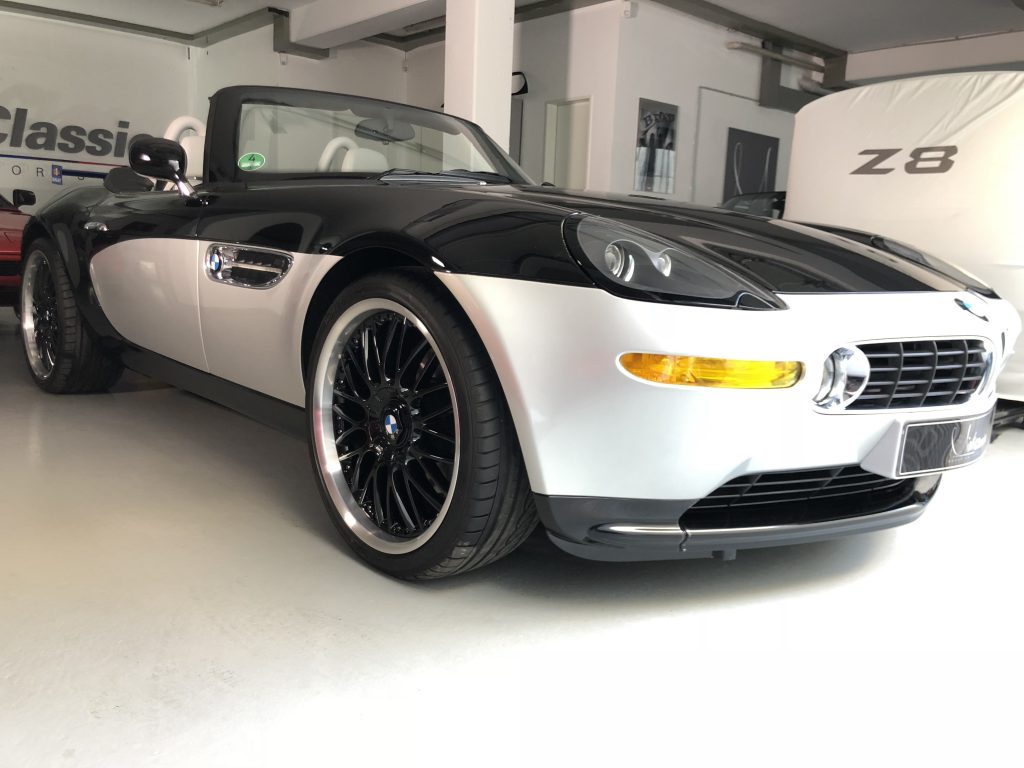 BMW Z8 INDIVIDUAL Mint Classics