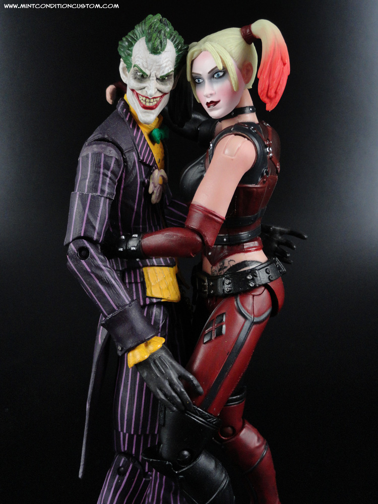 Review Harley Quinn (Arkham City) Batman Legacy, Mattel Mint Condition Customs