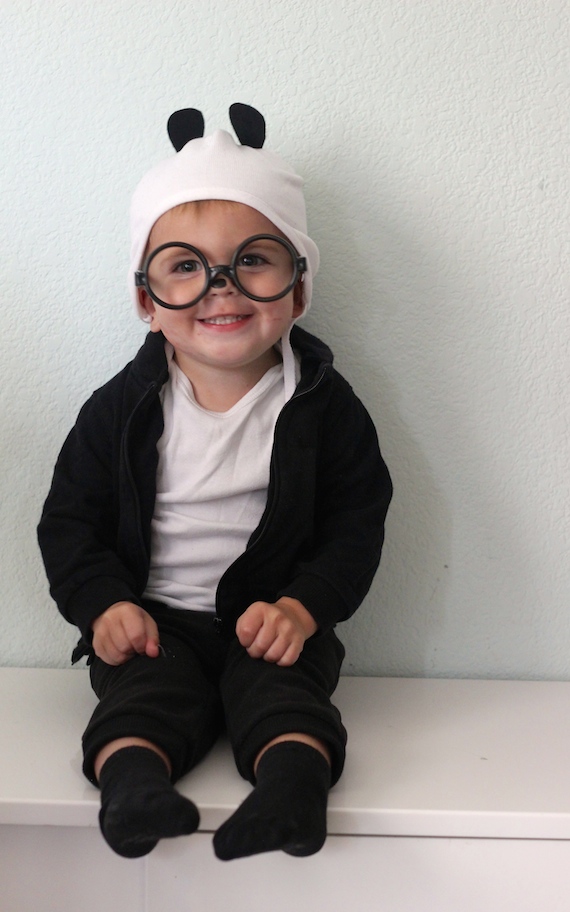 DIY LastMinute Panda Halloween Costume Julep