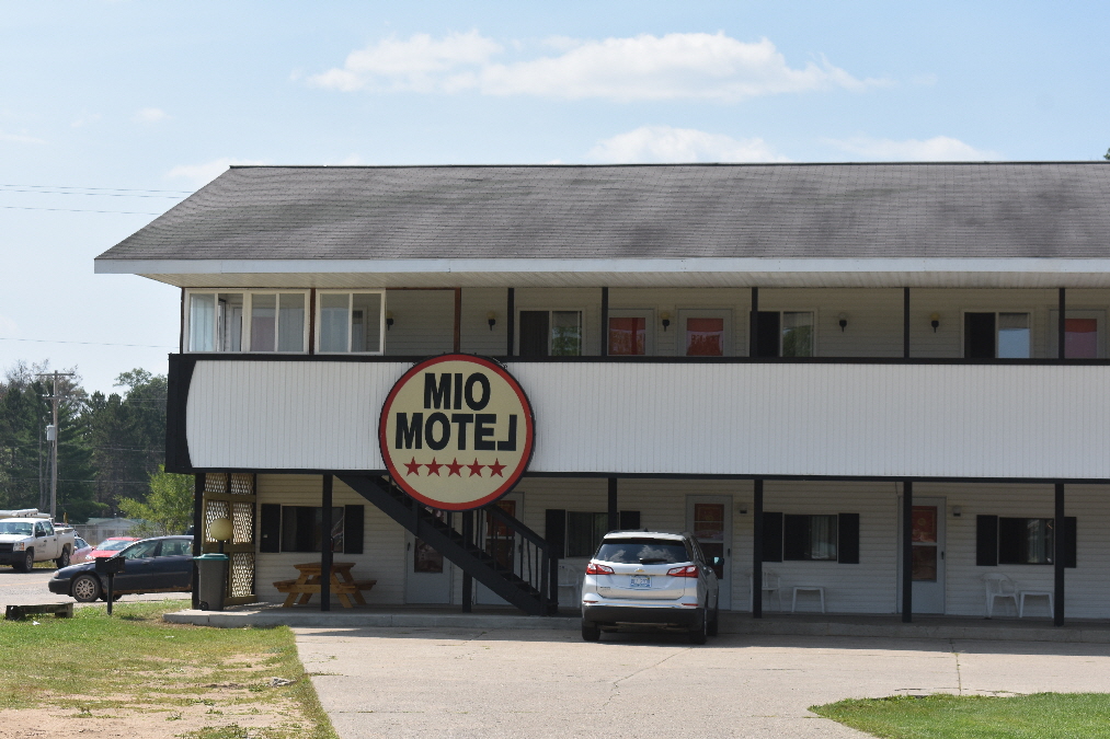 Mio Motel Mio, Michigan