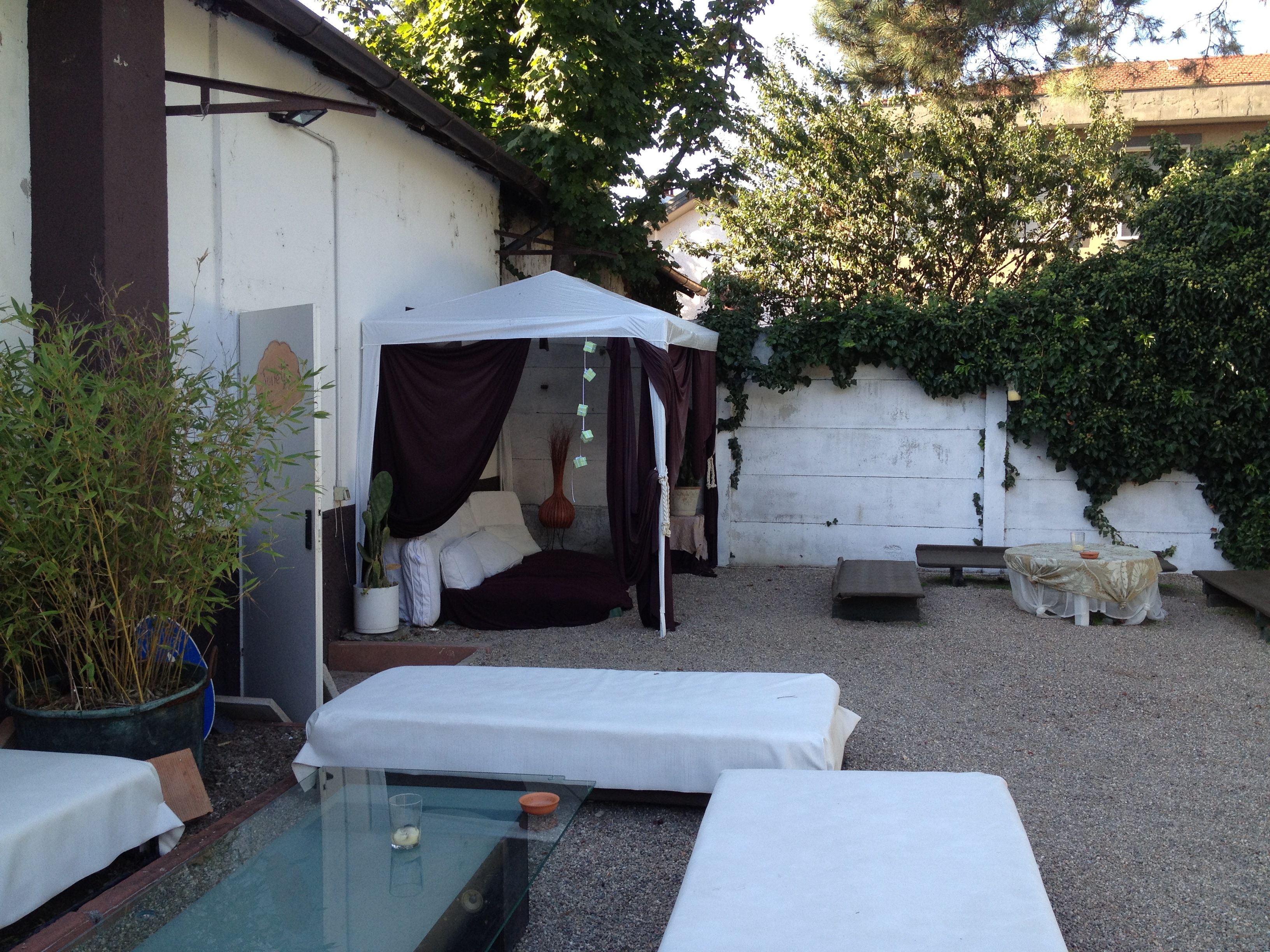 Affittasi location il salotto della contessa Miragu