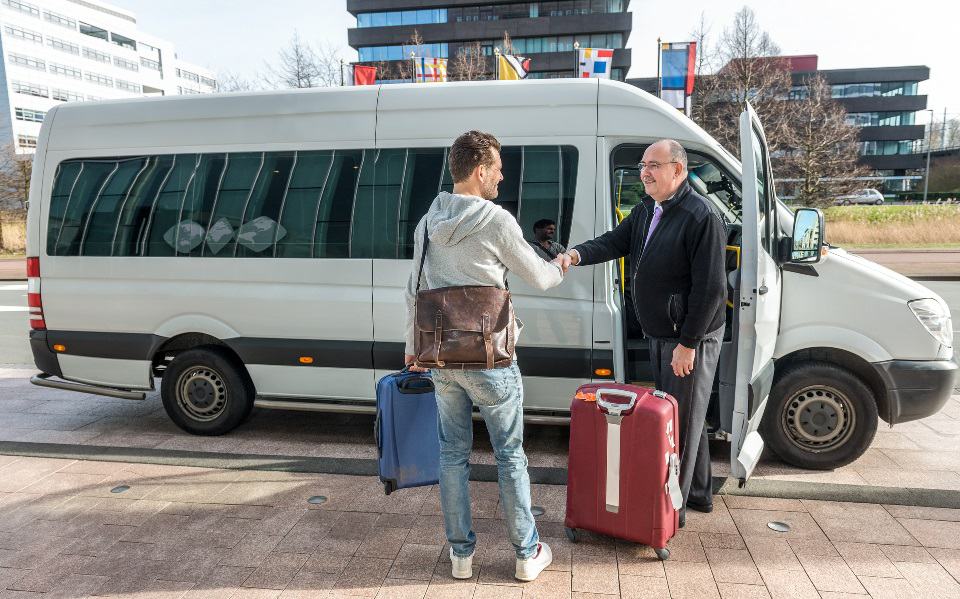 travel van rental san antonio Gala Tobias