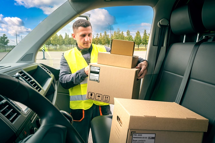 How Much Does A Box Truck Driver Make?