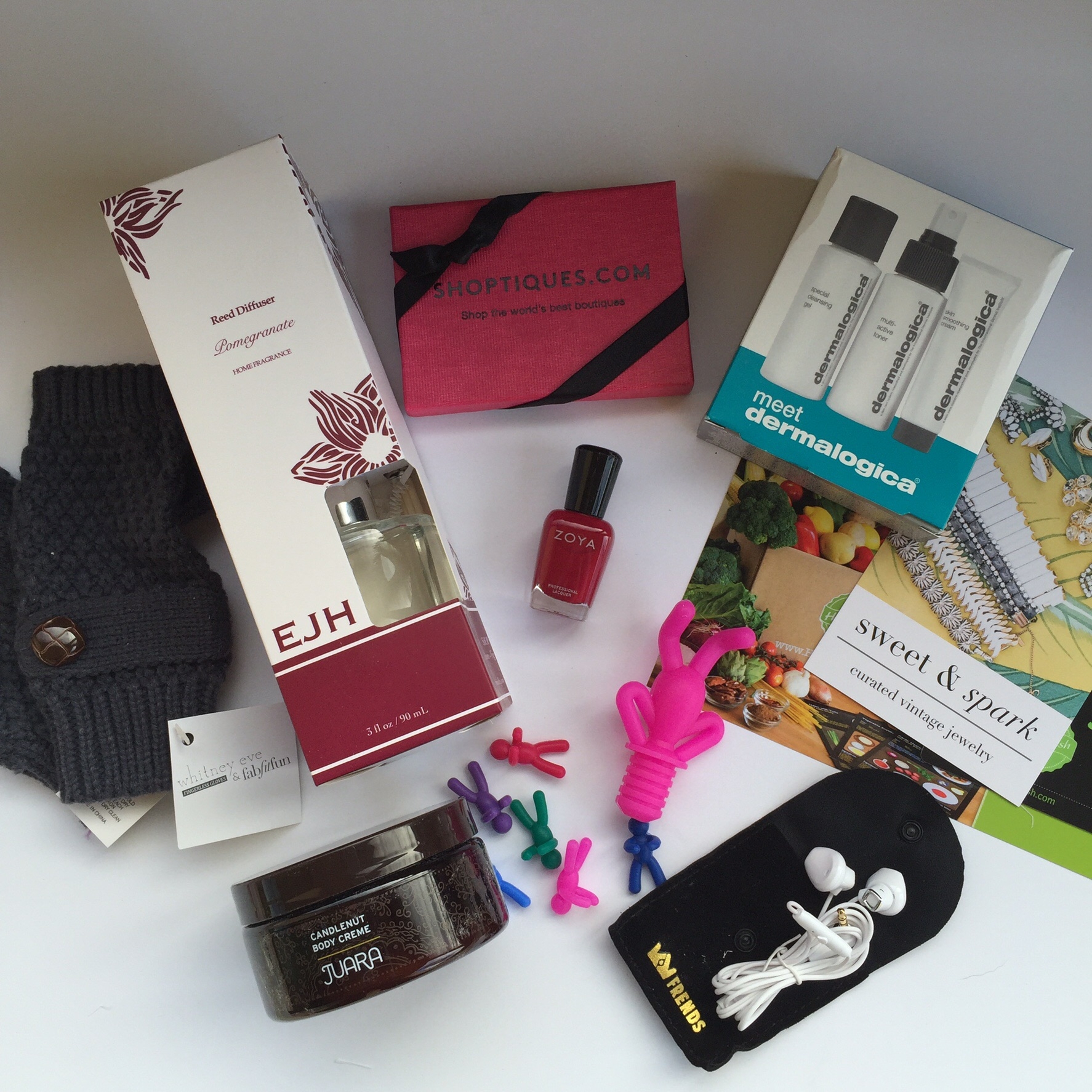 A look into the Fab Fit Fun Subscription Box