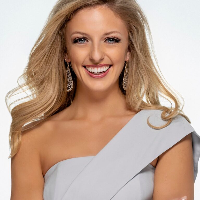 Forever Miss Wisconsins of the Miss Wisconsin Scholarship Organization(03)
