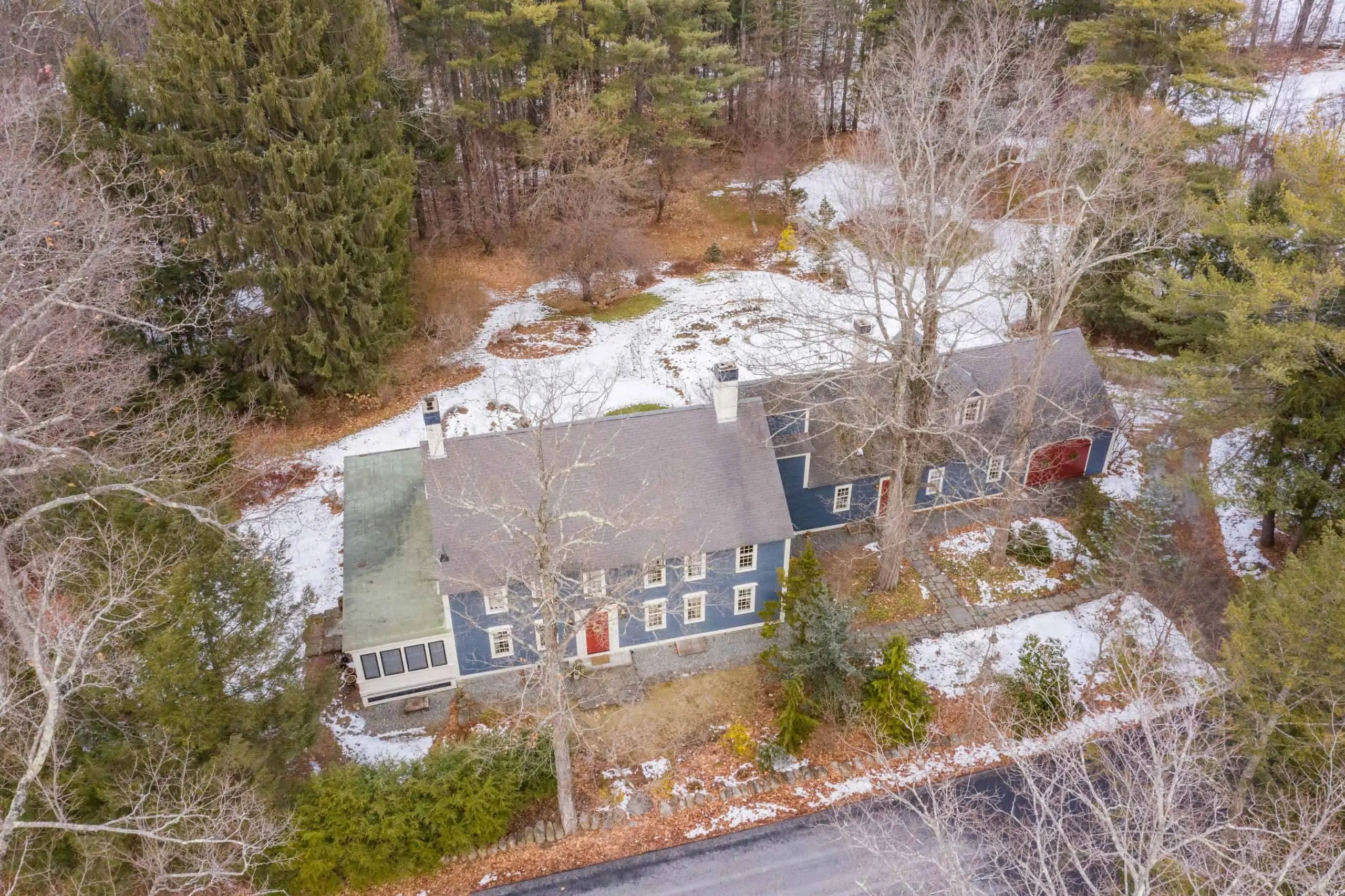 Stunning 4 Bedroom Colonial Home for Sale! 49 King Rd. New