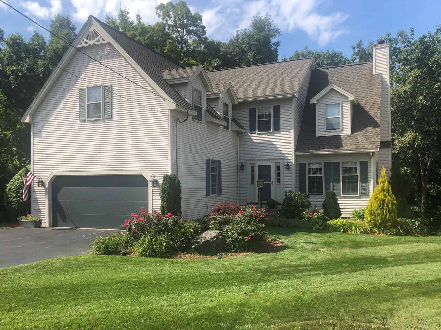 Lovely 4 Bedroom Home for Sale! 12 Pickering Way, Kessler Farms, Nashua