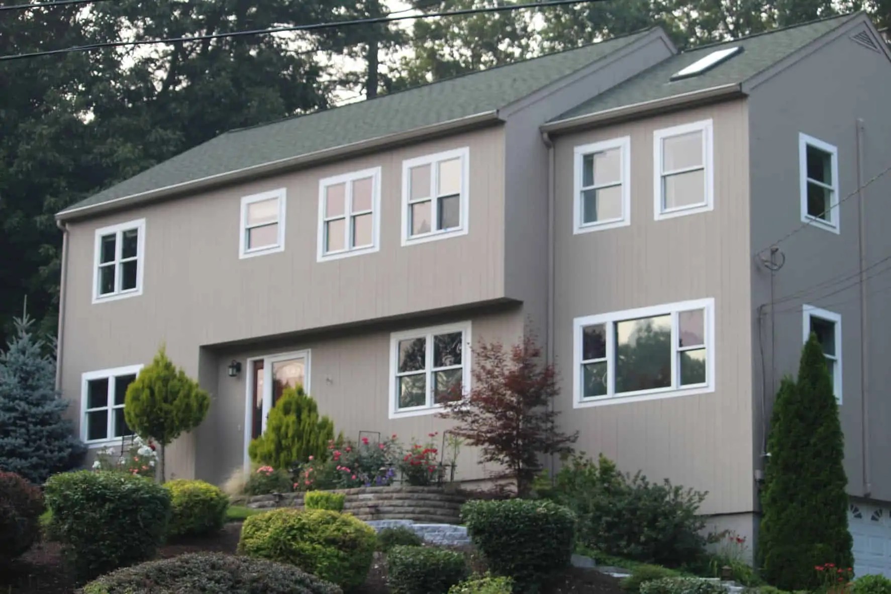 Exquisite Chapel Hill Colonial for Sale! 27 Durham St. Nashua, NH 03063