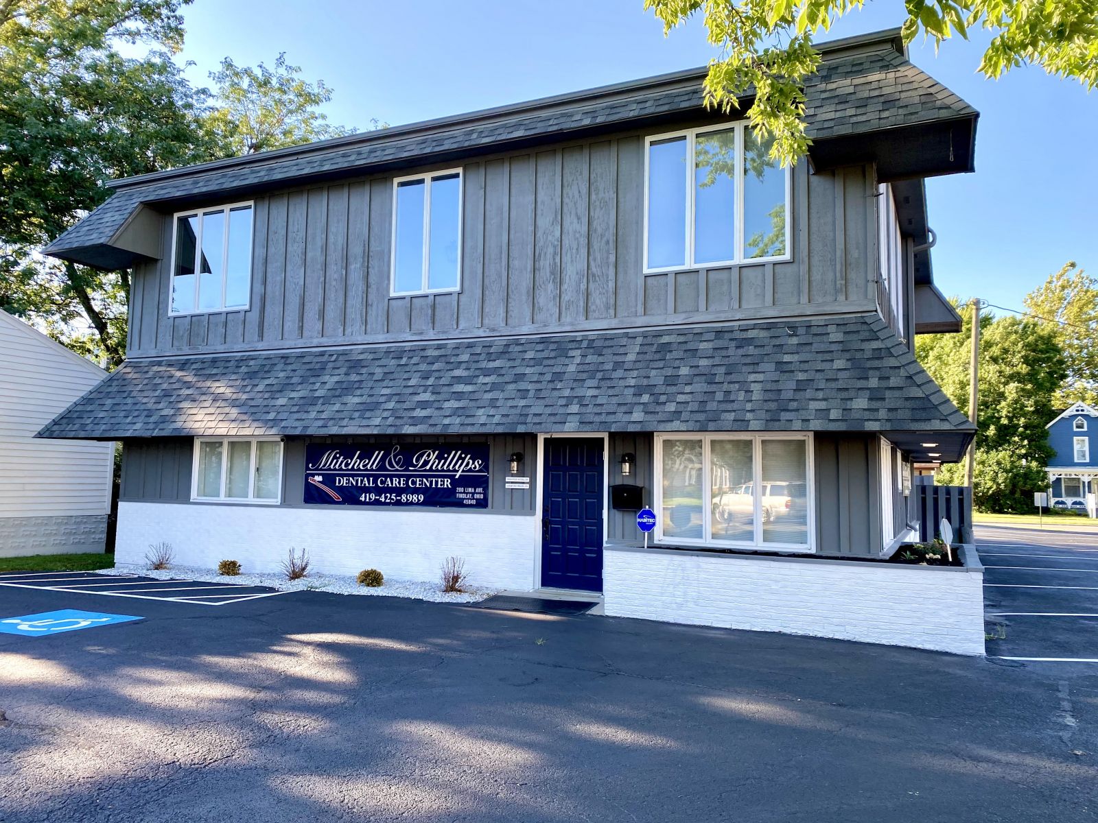 Offices Findlay Dental Offices Mitchell & Phillips Dental Care Center