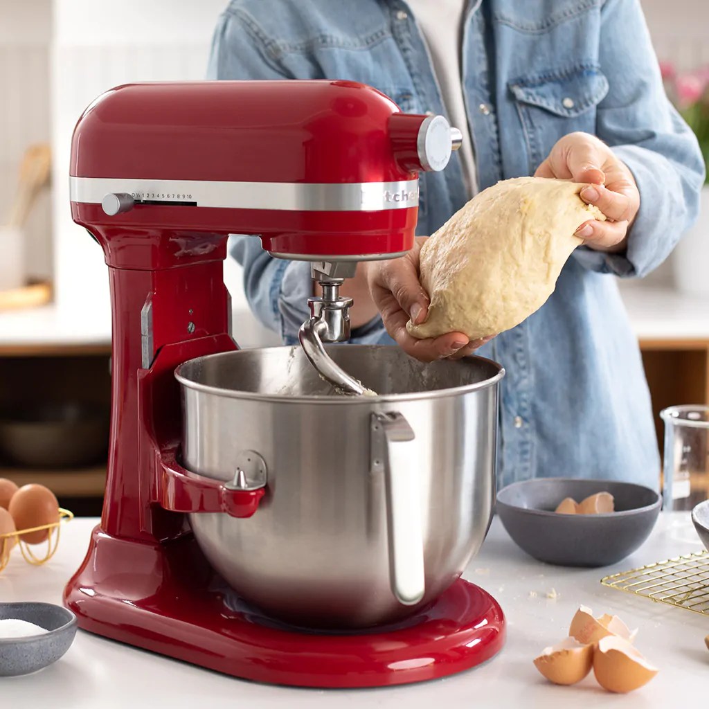KitchenAid Heavy Duty Stand Mixer Empire Red UK Plug 5KSM70JPXBER