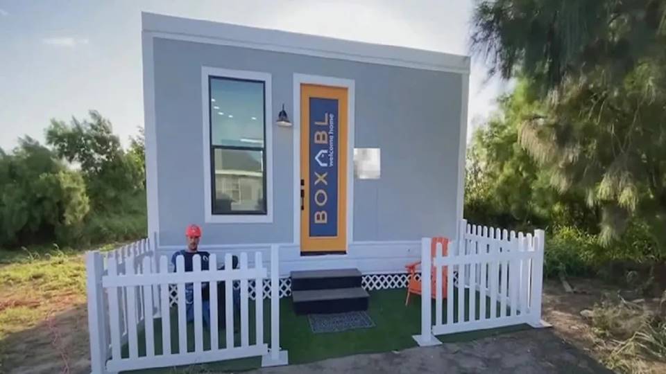 Elon Musk šokoval. Má stovky miliard dolarů, ale bydlí v malém