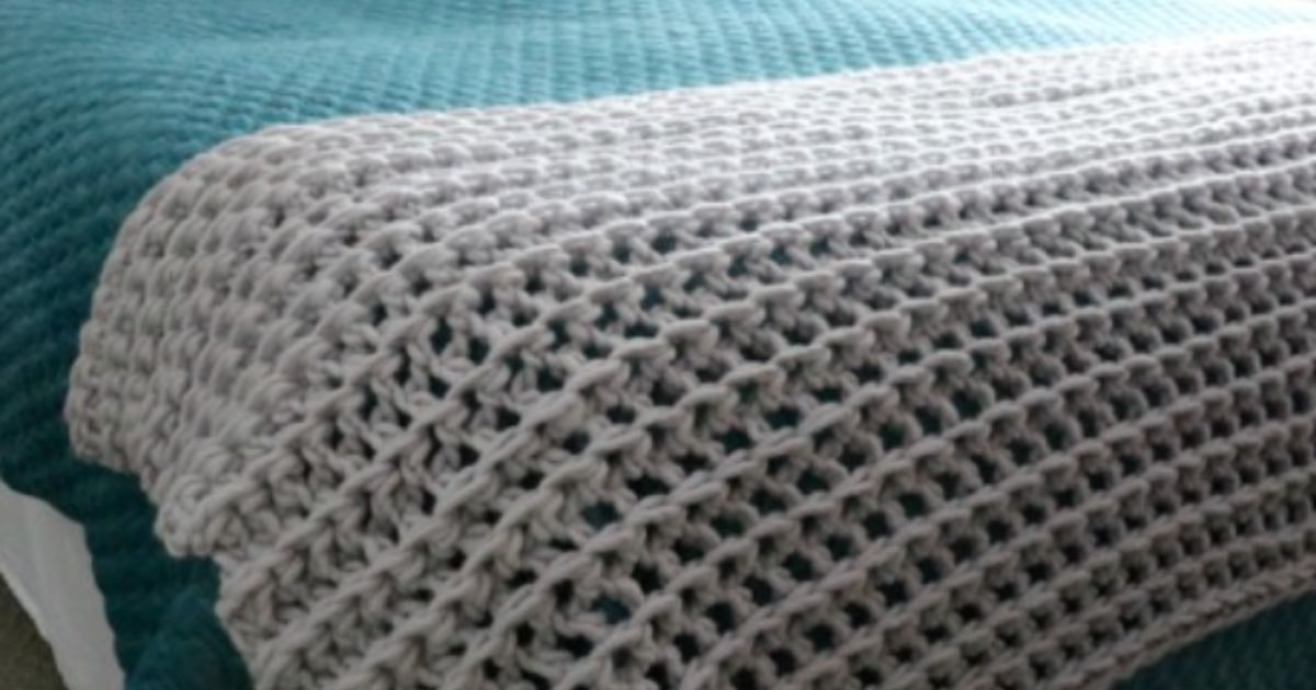 How to Crochet a Bulky & Quick Merino Throw MJ's off the Hook Designs