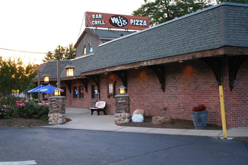 Gallery Mj’s Restaurant