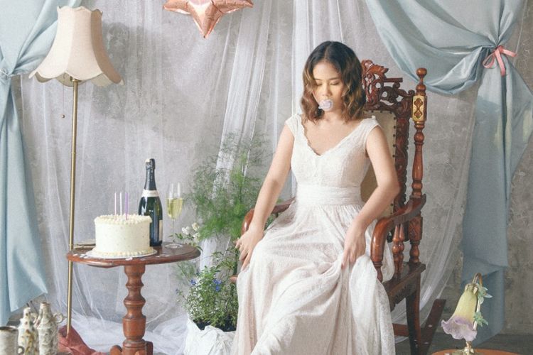 MLDSPOT | Nadin Amizah Merayakan Umur Ke-20 Lewat Album Barunya  �Selamat Ulang Tahun�