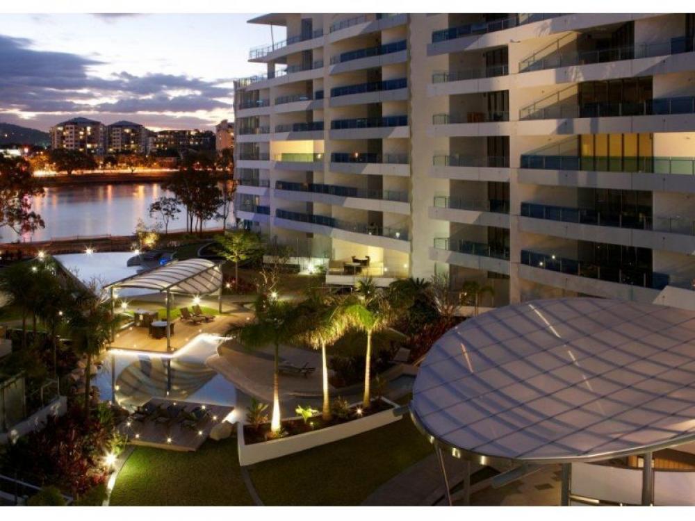 Waters Edge MLG Realty