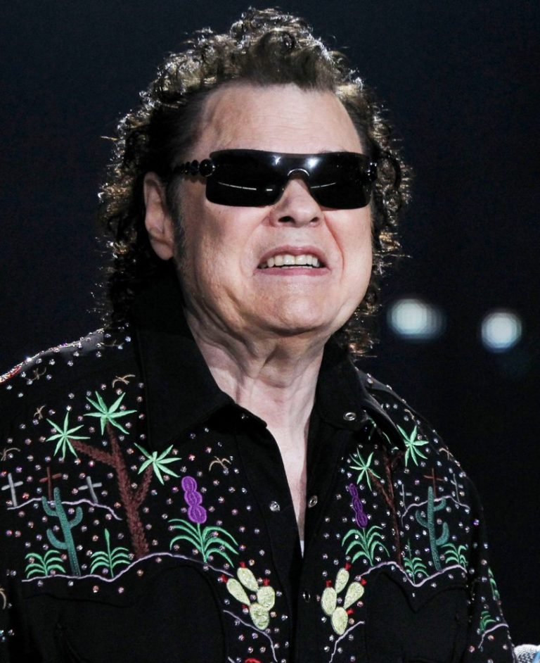 RonnieMilsap_06 M&M Group Entertainment