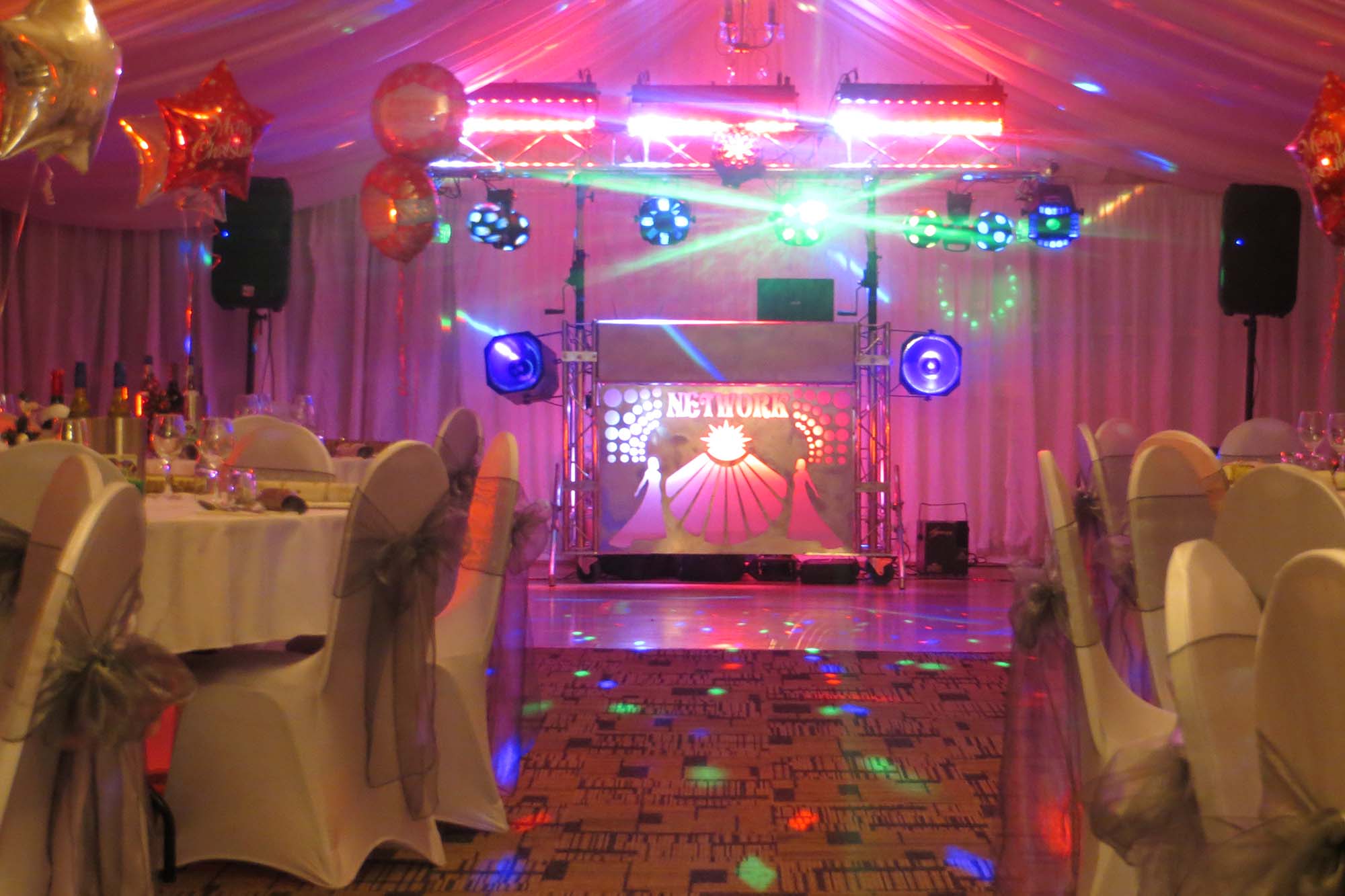 Mobile DJ & entertainer in Norfolk, Cambridgeshire, Suffolk & Lincolnshire