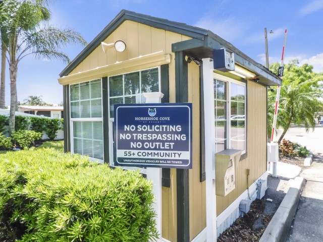 Horseshoe Cove RV Resort Homes for Sale in Bradenton FL