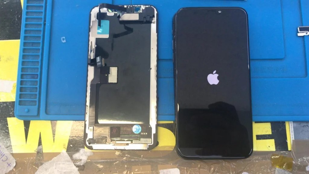 iPhone XR Camera Repair At Mobile Links E13