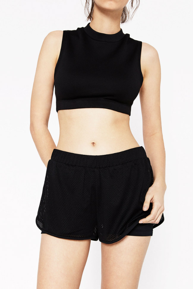 La nueva colección Gymwear de Zara viene cargada de tonos blancos