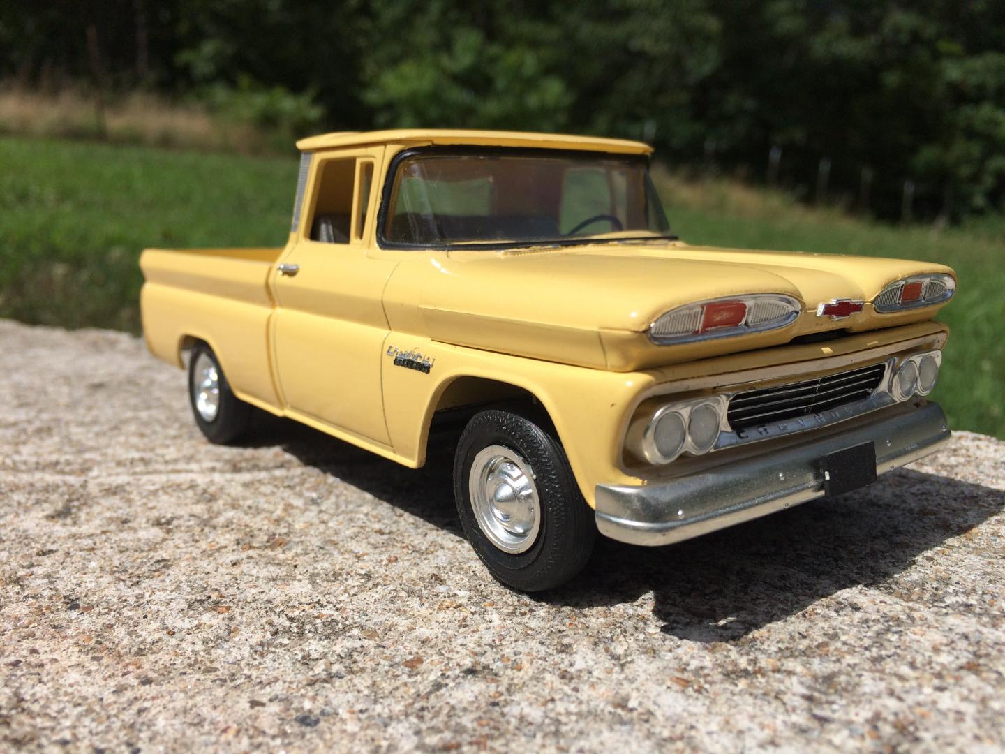 AMT 1960 Chevy Pickup (2000 Release) Model Trucks Pickups, Vans