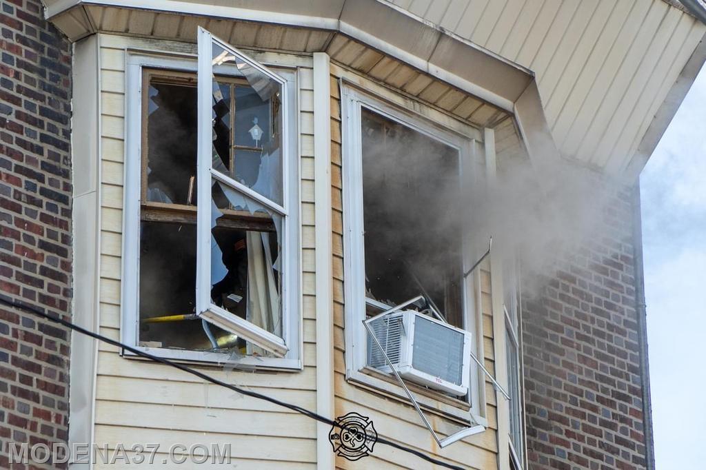 Working Building Fire in Coatesville City Modena Fire Company