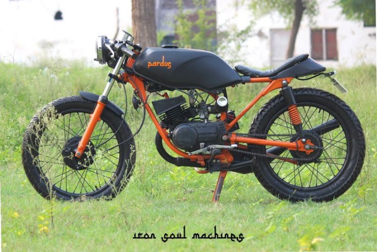 Yamaha RX135 'Pardus' Modified - Iron Soul Machines Punjab ... (740 x 494 Pixel)