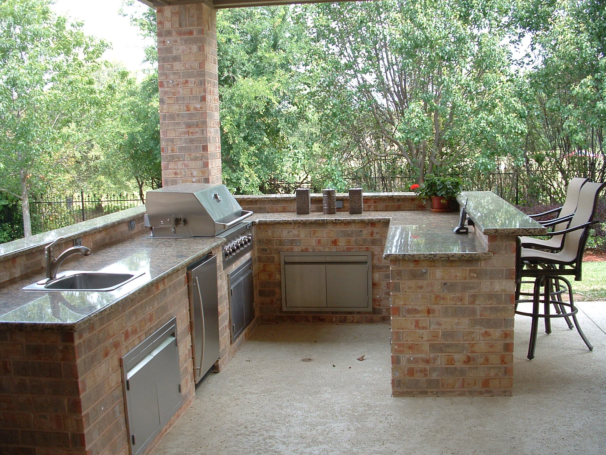 Planning and Installing an Outdoor Kitchen Modlich Stoneworks