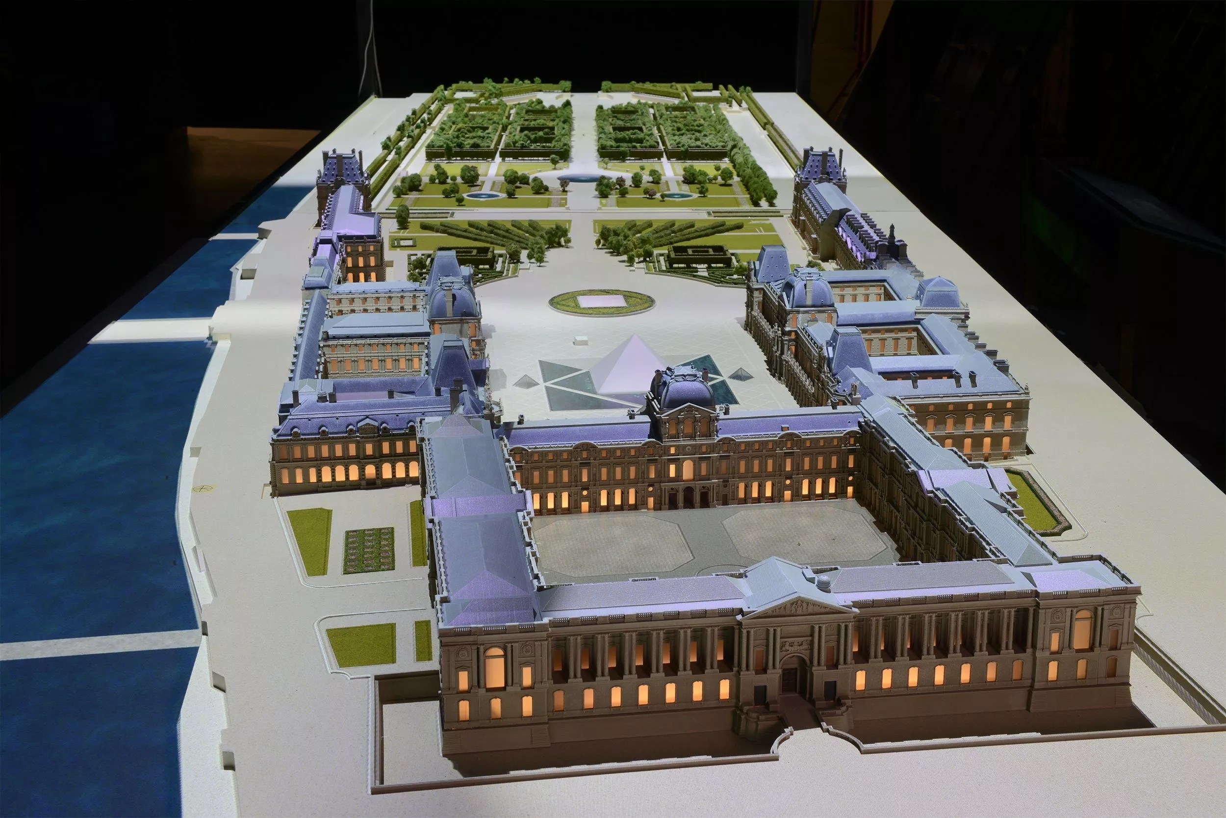 Animated 3D models at the Louvre, Paris Modulo Pi