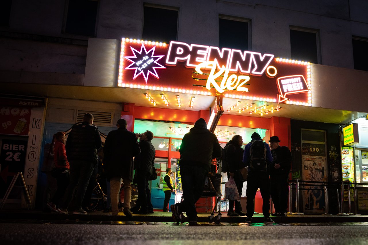 Penny in Hamburg Kundin fängt an zu weinen, der Grund macht wütend moin.de