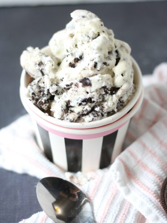 Make this Ice Cream Parlor Favorite Cookies & Cream Right at Home!