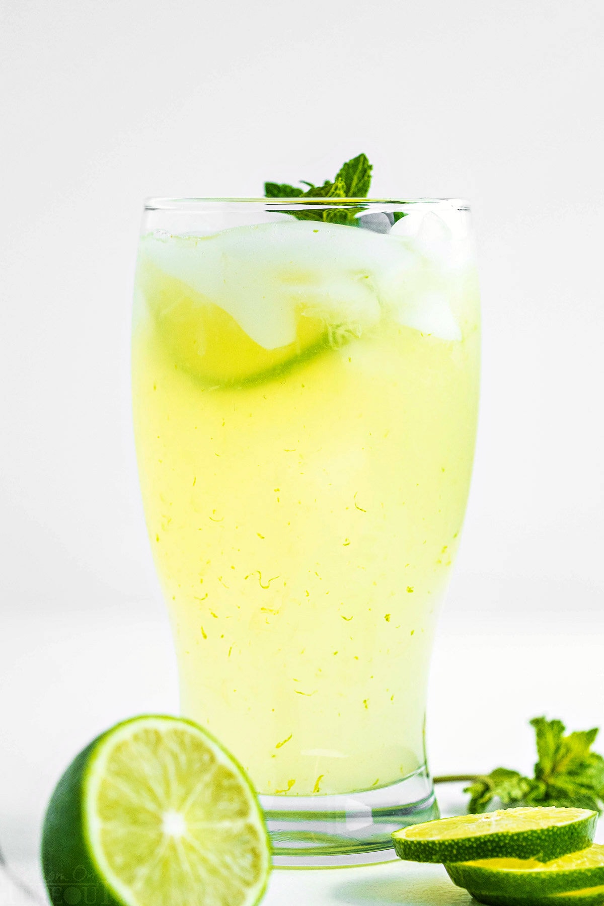 Easy Homemade Limeade (Just 2 Ingredients!) Just 2 Ingredients! Mom