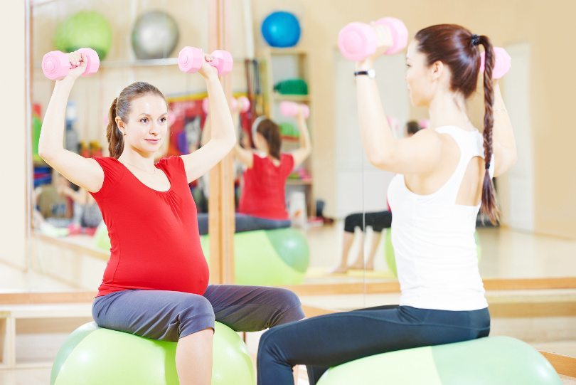 How to Lose Weight While Pregnant (The Safe & Healthy Way)