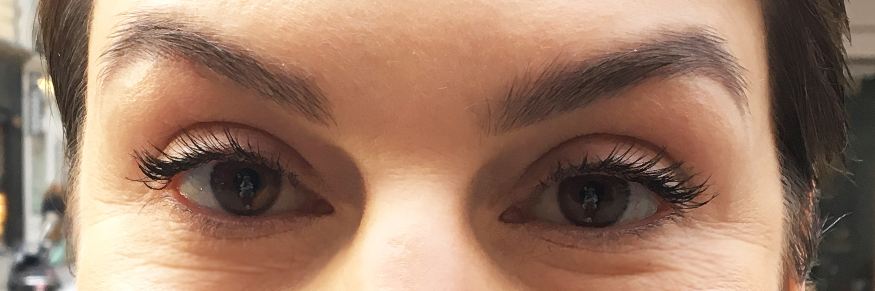 Je Me Suis Fait Tatouer Les Sourcils Mon Blog De Fille