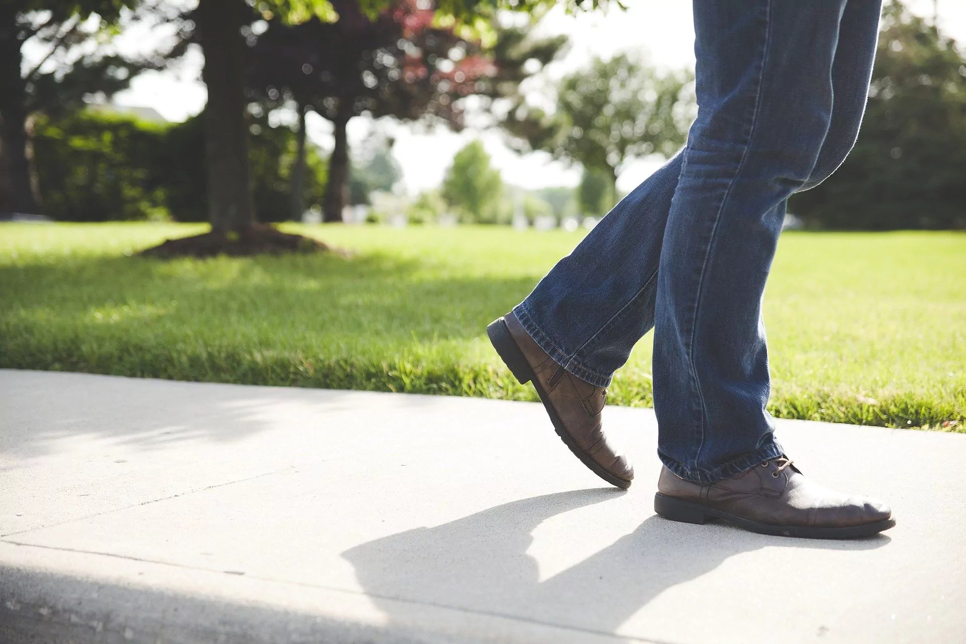 Do I Need Wire Mesh for a Concrete Sidewalk? » The Money Pit