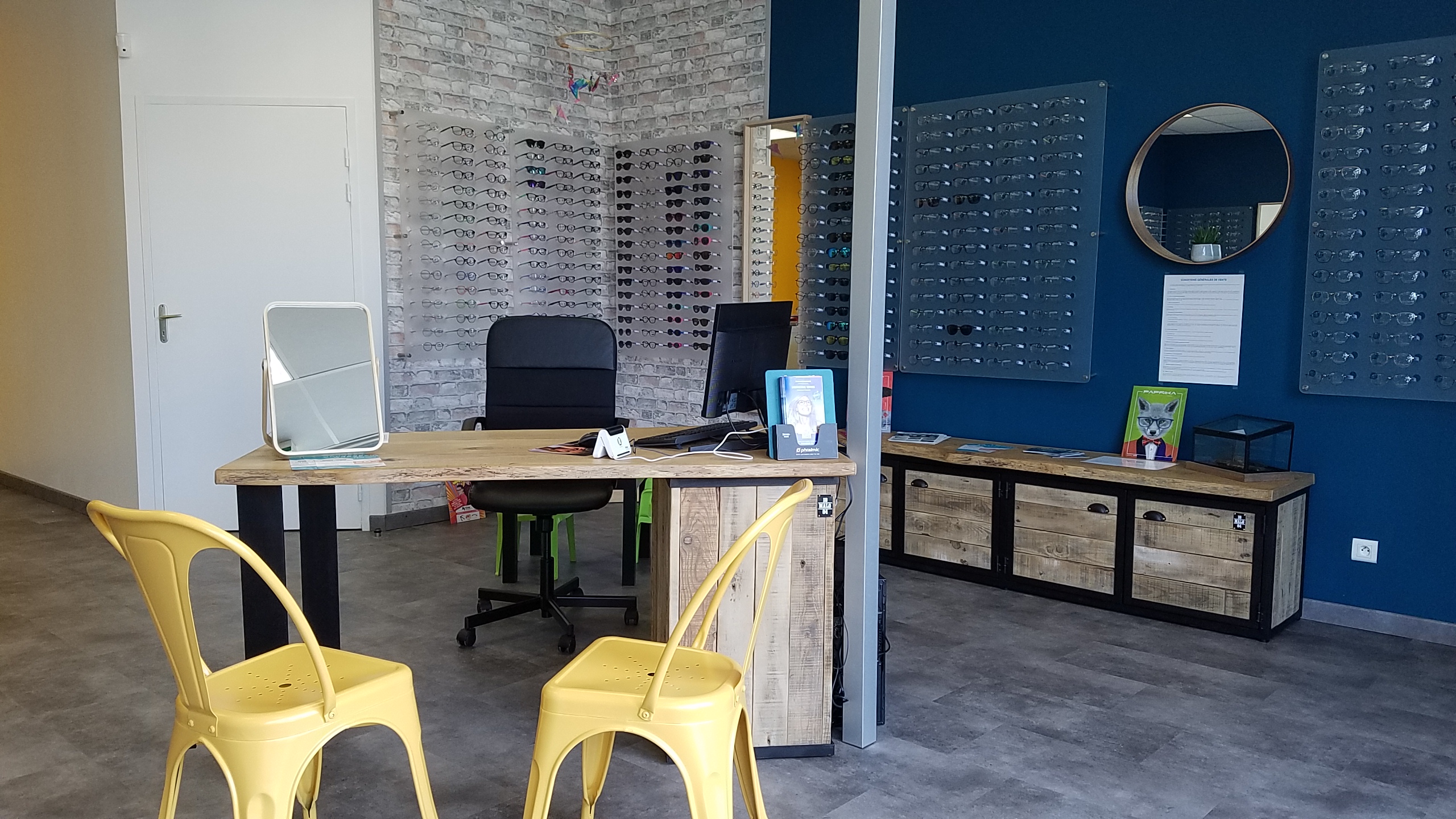 AU COMPTOIR DES BINOCLES, Opticien ST GENIS DE SAINTONGE, 17240 10 RUE